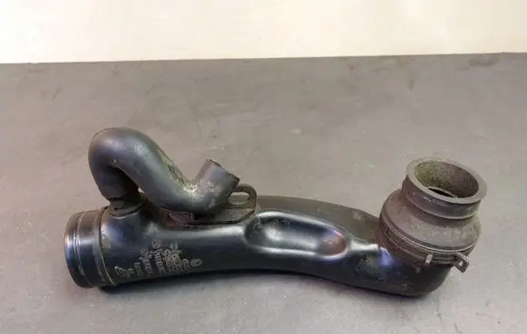 Volkswagen Sharan Intercooler hose/pipe 7M3129656