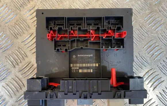 Volkswagen Touran I Comfort/convenience module 1K0937049M H34S0803 F005V00482