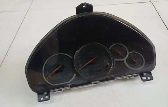 Mitsubishi Grandis Speedometer (instrument cluster) 8100A197