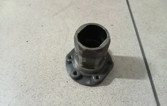 Opel Corsa C Crankshaft pulley 90529559