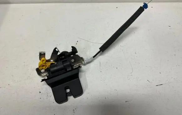Tailgate/trunk/boot lock/catch/latch