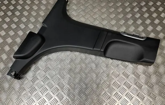 (B) pillar trim (bottom)