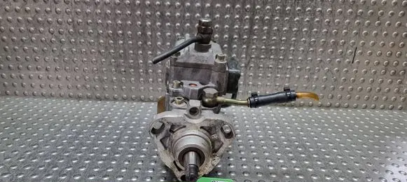 Audi 80 90 S2 B4 Fuel injection high pressure pump S25145706 028130108M 0460404998
