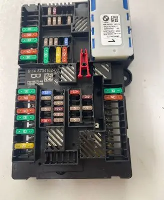 BMW 3 G20 G21 Fuse module 8734162 20B329HA2238 P00166270AG