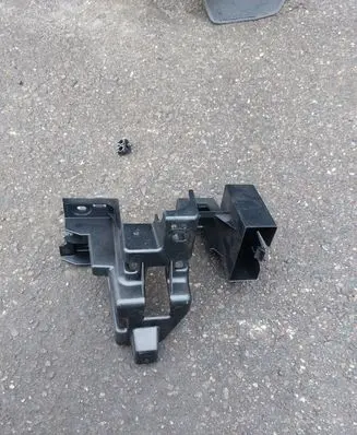 Audi Q2 - Holder (bracket) 81A864199