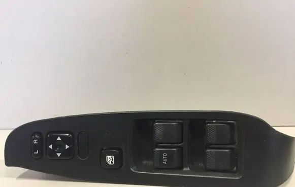 Subaru Legacy Electric window control switch 83071AE020