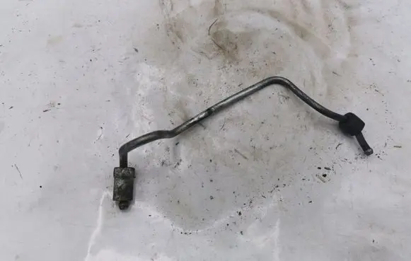 Toyota Corolla Verso AR10 Fuel injector supply line/pipe NOCODE