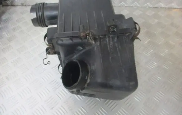 KIA Ceed Air filter box 28110-2H000