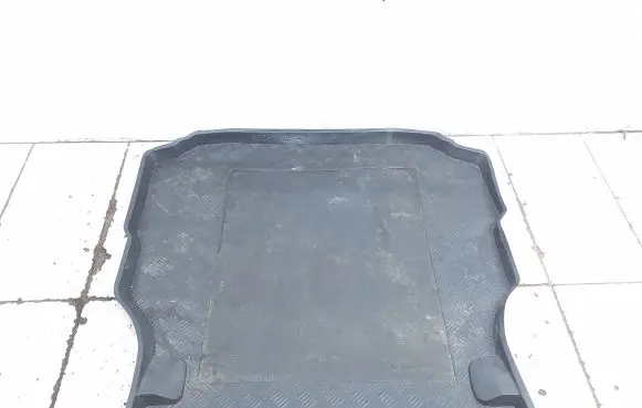 Mercedes-Benz C W203 Rubber trunk/boot mat liner MP19003