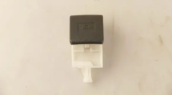 Toyota Camry Engine bonnet (hood) release handle