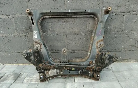 Nissan Juke I F15 Front subframe