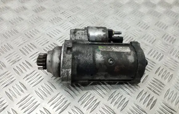 Volkswagen Golf Plus Starter motor 02Z911024A