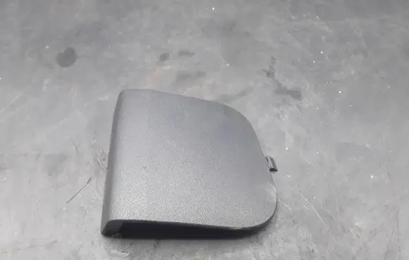 Land Rover Range Rover Sport L320 Seat belt trim FCL500072