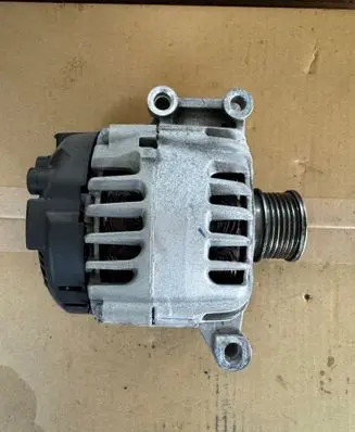 Citroen C5 Aircross Generator/alternator 9822230780 2715896A 219040135