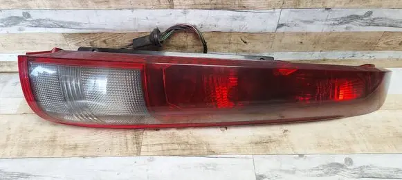 Nissan X-Trail T30 Rear/tail lights