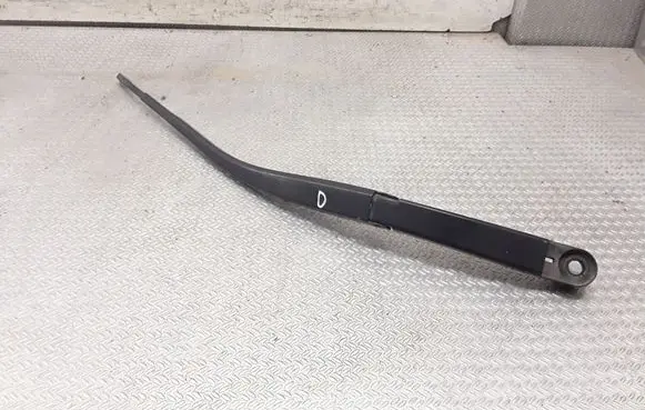 Front wiper blade arm