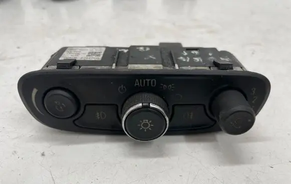 Opel Mokka X Light switch 22992802