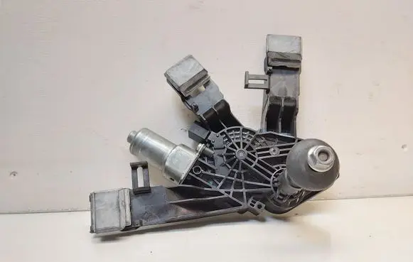 Peugeot 308 Rear window wiper motor 9677680580