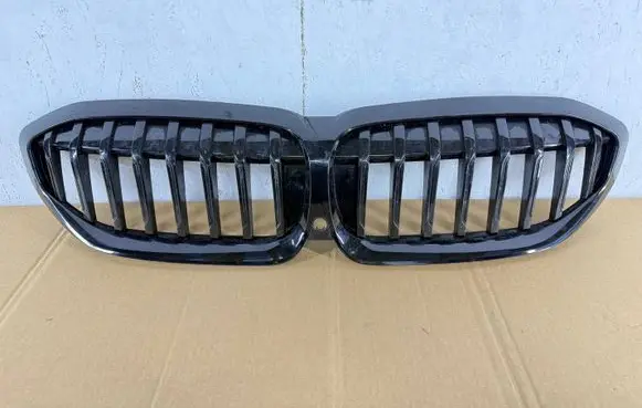 BMW 3 G20 G21 Front bumper upper radiator grill 