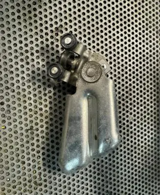 Fiat Ducato Sliding door upper roller guide/hinge 