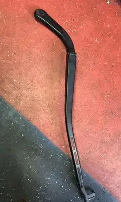BMW 3 E90 E91 Windshield/front glass wiper blade 7171642
