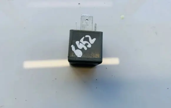 Volkswagen Fox Other relay 191937503 v23134j52x228