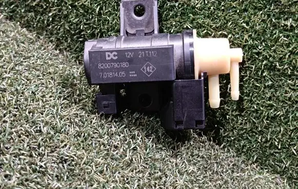 Renault Master III Turbo solenoid valve 8200790180