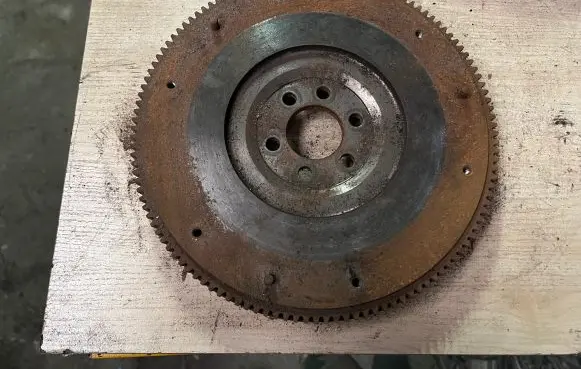 Volkswagen Polo Flywheel 03D105271
