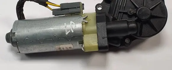 Volvo XC90 Seat adjustment motor 130002527