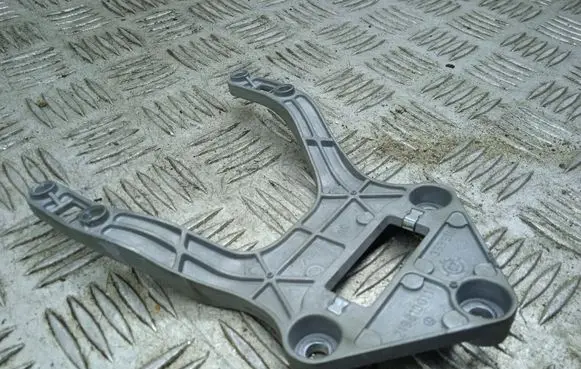 Mercedes-Benz CLS C219 Holder (bracket) A2198100111
