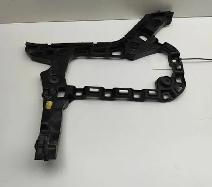 Volkswagen PASSAT B8 Rear bumper mounting bracket 3G5807356