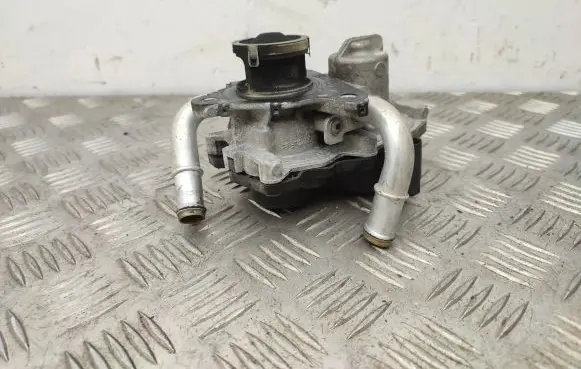 Skoda Octavia Mk3 (5E) EGR valve 04L131501S