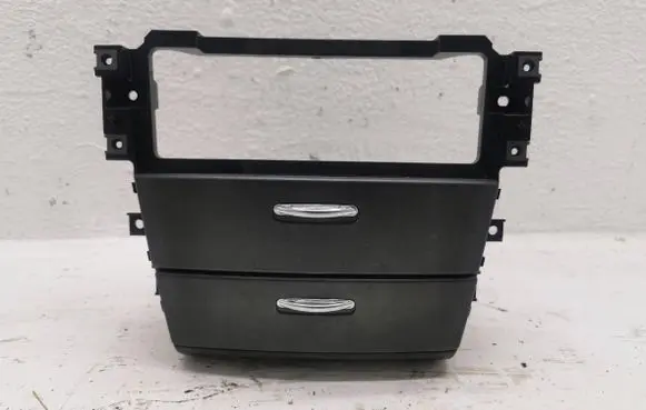 KIA Sorento Dashboard storage box/compartment 