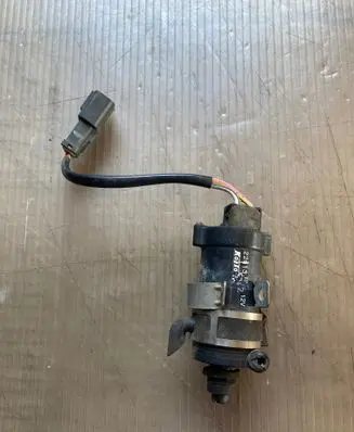Honda CR-V Headlight washer pump 22613
