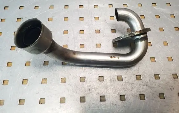 Jeep Grand Cherokee (WK) EGR valve line/pipe/hose