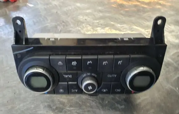 Nissan Qashqai Climate control unit 27500JD40B