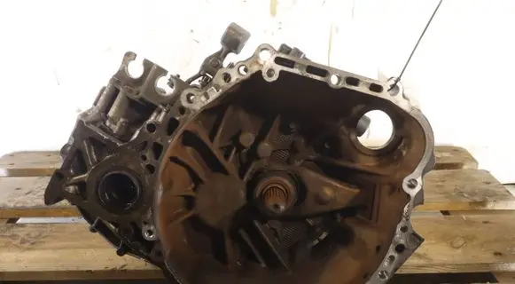 Toyota Avensis T250 Manual 5 speed gearbox 