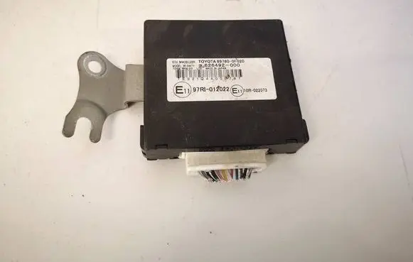 Toyota Corolla Verso AR10 Immobilizer control unit/module 897800F020