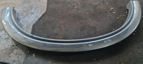 Volvo XC90 Front arch trim 30779579