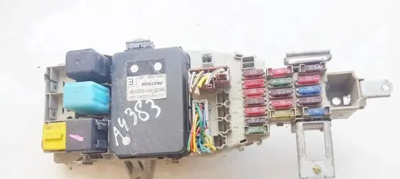 Honda Accord Fuse box set 38600sn7g020m1 38600-sn7-g020-m1