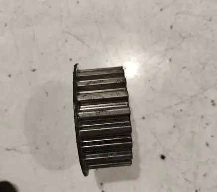 Peugeot 406 Crankshaft pulley