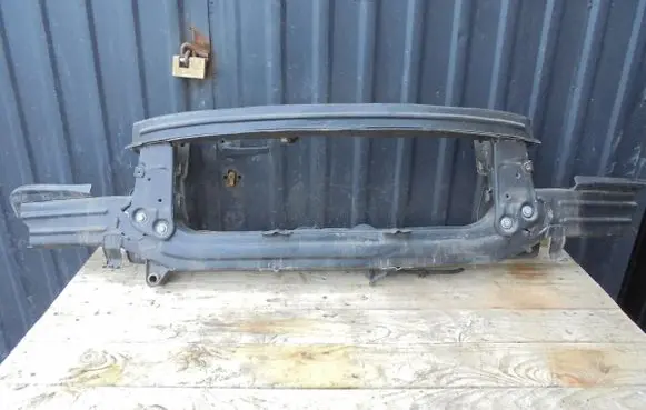 Maserati Quattroporte Radiator support slam panel