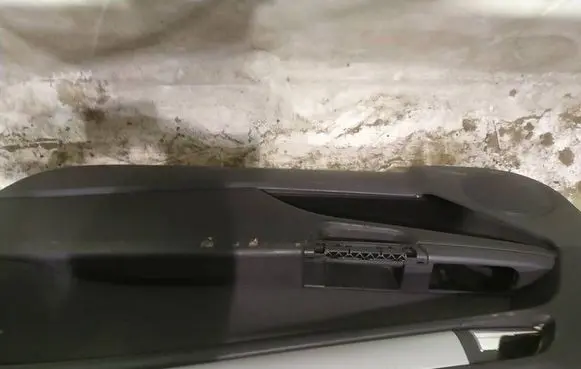 Opel Astra H Front door card panel trim 