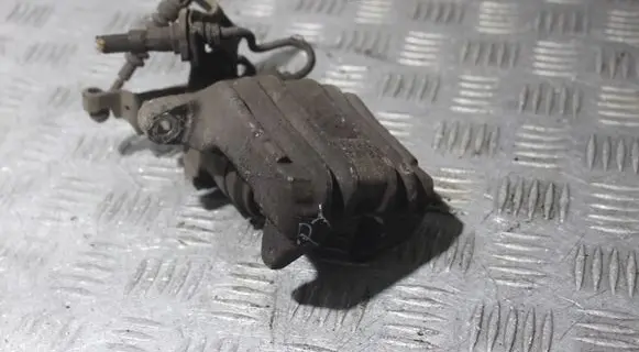 Skoda Octavia Mk2 (1Z) Rear brake caliper