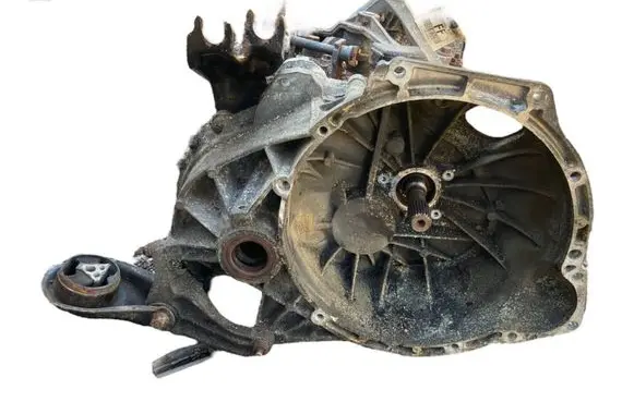 Mazda 3 I Manual 5 speed gearbox 4M5R7F096YA R3T9A 67761