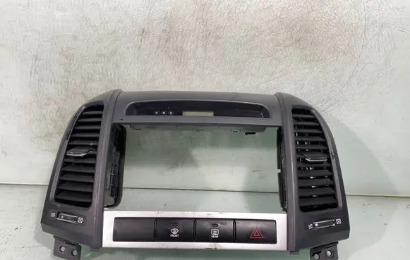 Dash center air vent grill