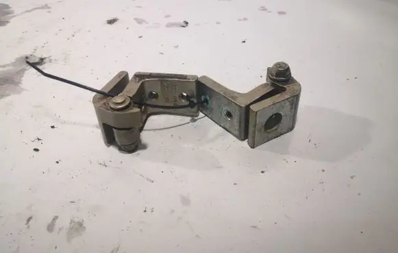 Skoda Octavia Mk2 (1Z) Rear door hinge set 1Z0833412B 1Z0833402B