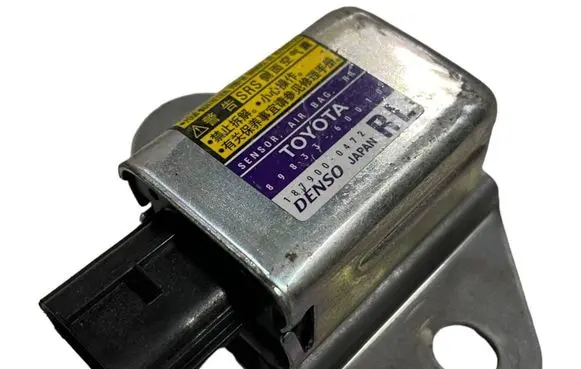 Toyota Land Cruiser (J120) Airbag deployment crash/impact sensor 8983360010 1879000472