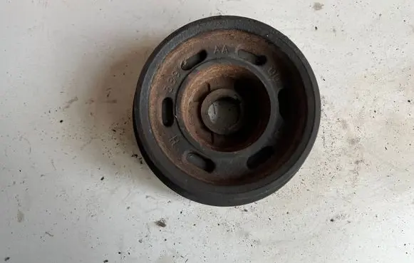 Nissan Serena Crankshaft pulley