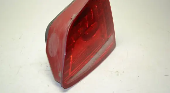 Volkswagen PASSAT B7 Tailgate rear/tail lights